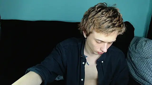 Snapshot of axxxturel chatting on 10, 1, 2025 axxxturel online show from 10, 1, 2025
