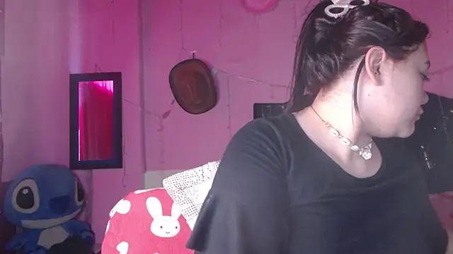 NikkiRous  online show from 4, 11, 2025