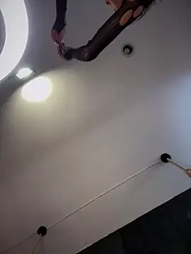 Ema azel online show from 21, 1, 2025