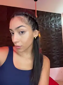 Ema azel online show from 8, 10, 2025