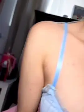 Snapshot of BrattyBae_xo chatting on 28, 6, 2026 BrattyBae xo online show from 28, 6, 2026
