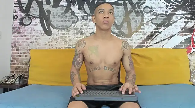 its me miley online show from 13, 2, 2025