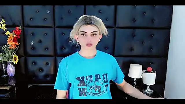 Daniela Pink  online show from 23, 2, 2026