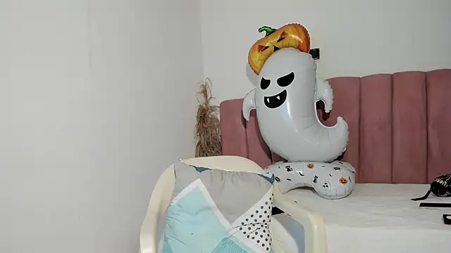 Tahira 21  online show from 31, 10, 2025