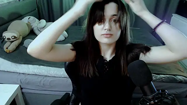 KiraYammy online show from 24, 1, 2025