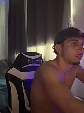 privpunhetinha01 online show from 10, 9, 2025