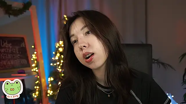 Snapshot of Sarah_Son chatting on 9, 1, 2025 Sarah Son online show from 9, 1, 2025