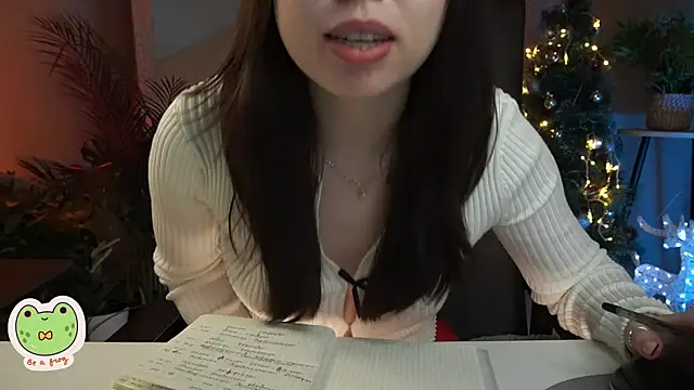 Snapshot of Sarah_Son chatting on 11, 1, 2025 Sarah Son online show from 11, 1, 2025