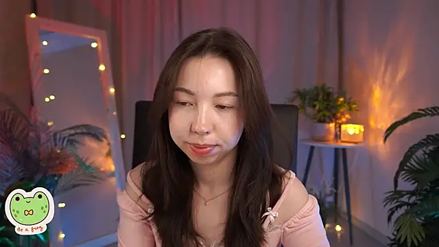 Snapshot of Sarah_Son chatting on 3, 2, 2025 Sarah Son online show from 3, 2, 2025