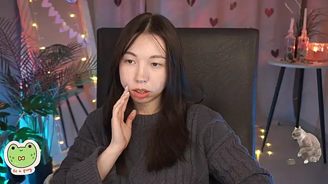 Snapshot of Sarah_Son chatting on 17, 2, 2025 Sarah Son online show from 17, 2, 2025