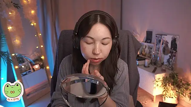 Snapshot of Sarah_Son chatting on 14, 3, 2025 Sarah Son online show from 14, 3, 2025