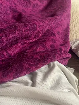 Gifttheskimaskboy online show from 1, 3, 2026