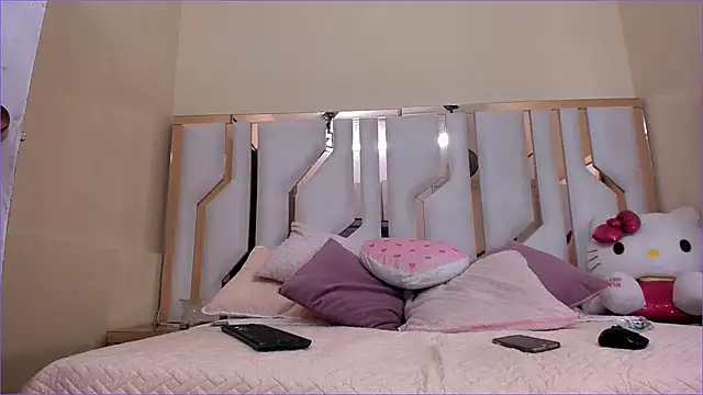 TifanyChill online show from 3, 2, 2025