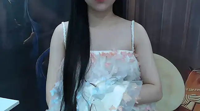 KaleAnisa online show from 8, 3, 2025