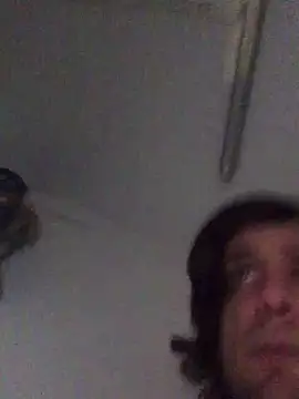 Kiss me2507 online show from 15, 12, 2024