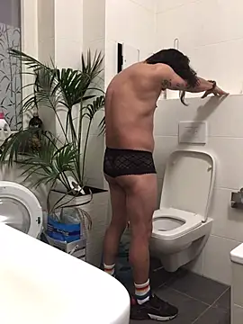 Kiss me2507 online show from 31, 12, 2024