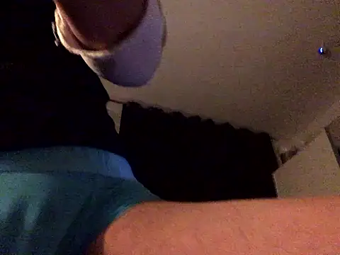 Kiss me2507 online show from 11, 1, 2025