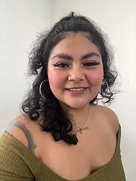 Snapshot of Tamara_Curvy chatting on 9, 3, 2025 Tamara Curvy online show from 9, 3, 2025
