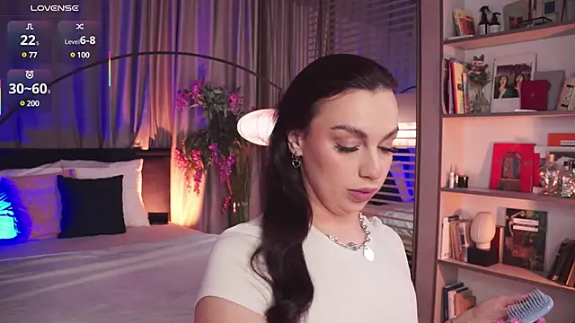 Snapshot of LunaNight chatting on 3, 2, 2025 LunaNight online show from 3, 2, 2025