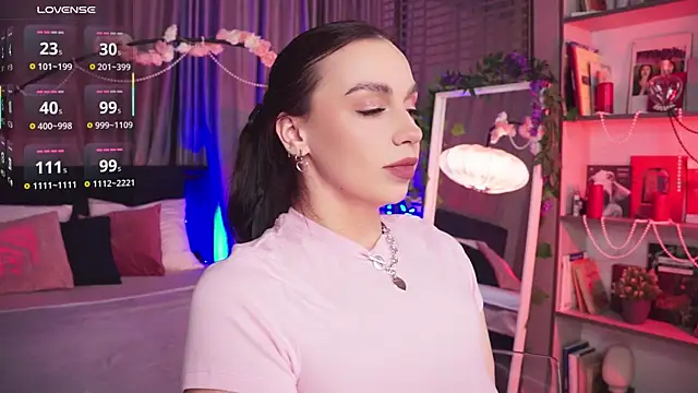 Snapshot of LunaNight chatting on 11, 2, 2025 LunaNight online show from 11, 2, 2025