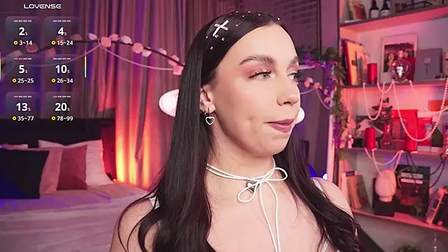 Snapshot of LunaNight chatting on 11, 2, 2025 LunaNight online show from 11, 2, 2025