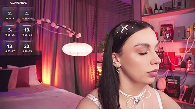 Snapshot of LunaNight chatting on 12, 2, 2025 LunaNight online show from 12, 2, 2025