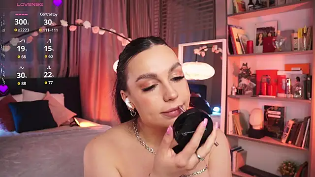 Snapshot of LunaNight chatting on 3, 3, 2025 LunaNight online show from 3, 3, 2025