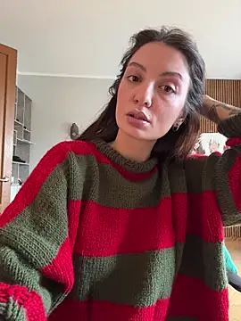 Snapshot of BabeRainbow chatting on 2, 10, 2025 BabeRainbow online show from 2, 10, 2025