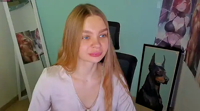 Molly sweetie online show from 7, 12, 2024