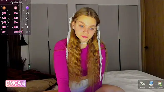 Molly sweetie online show from 20, 12, 2025