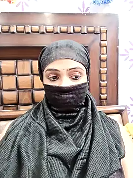 Snapshot of Yours-Bebo chatting on 7, 1, 2025 Yours-Bebo online show from 7, 1, 2025