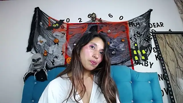 sweet skylove  online show from 11, 10, 2025