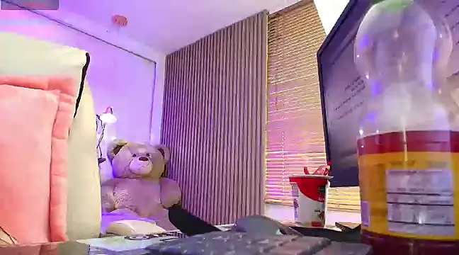 Snapshot of Silvana_monroe chatting on 3, 2, 2025 Silvana monroe online show from 3, 2, 2025