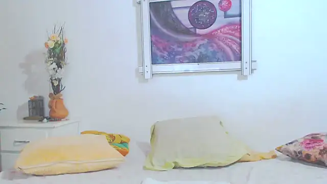 SoniaGresson online show from 2, 12, 2025