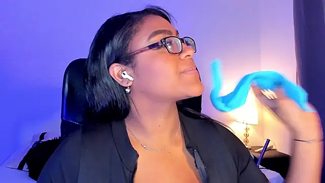 Snapshot of BlakmillerrGilson chatting on 5, 6, 2026 BlakmillerrGilson online show from 5, 6, 2026