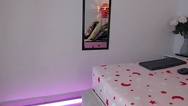 AnnadirtyXo online show from 1, 3, 2025