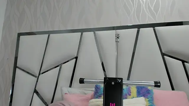  aurora18  online show from 12, 9, 2025