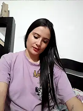 Zoe Clark  online show from 19, 12, 2024