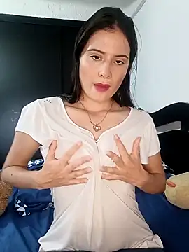 Zoe Clark  online show from 11, 10, 2025