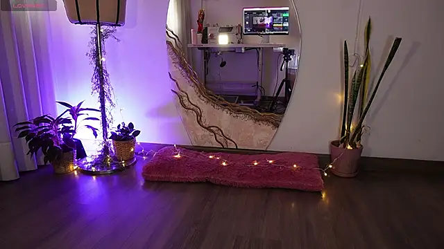 chloebritto online show from 11, 5, 2026