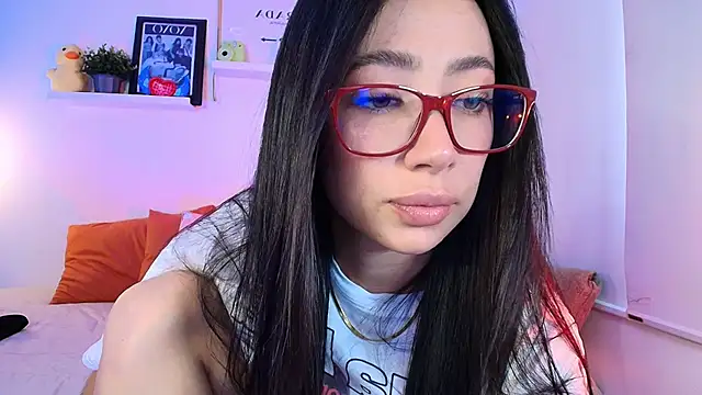 lilyy evanss online show from 20, 4, 2026