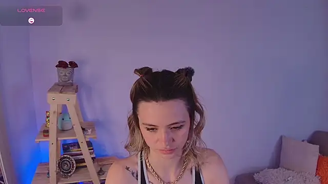 Lucy Princes online show from 13, 2, 2025