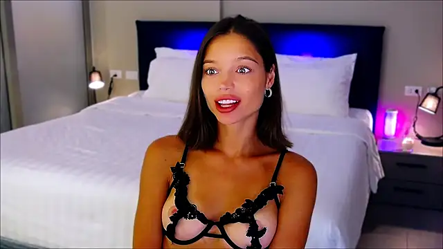 wow Mia online show from 13, 2, 2025