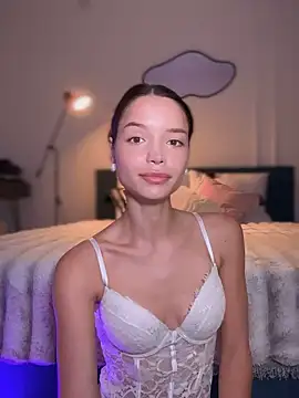 wow Mia online show from 28, 10, 2025