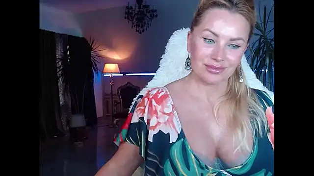 Snapshot of eyesangel22 chatting on 9, 12, 2024 eyesangel22 online show from 9, 12, 2024