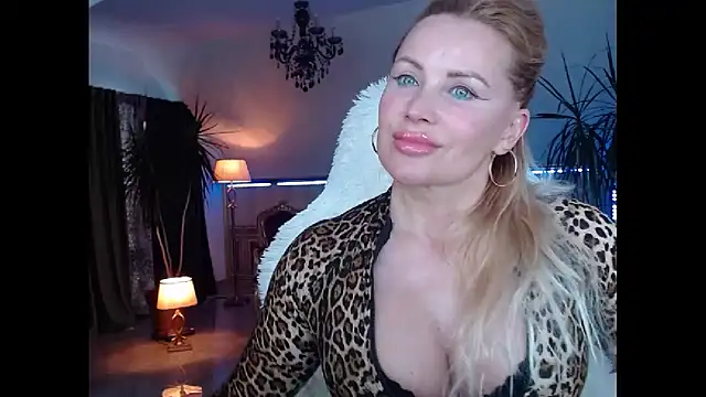 Snapshot of eyesangel22 chatting on 27, 12, 2024 eyesangel22 online show from 27, 12, 2024
