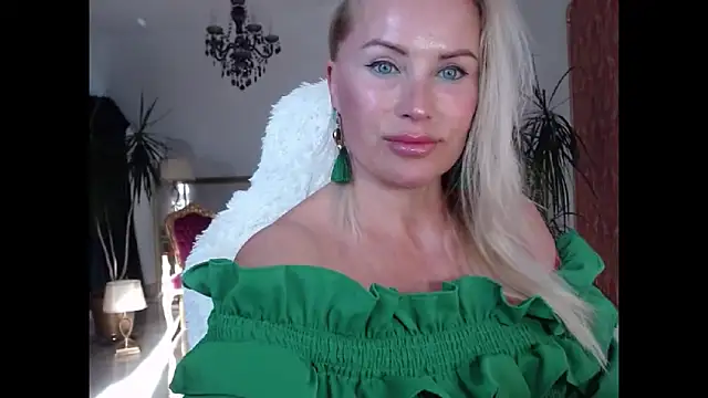 Snapshot of eyesangel22 chatting on 10, 1, 2025 eyesangel22 online show from 10, 1, 2025