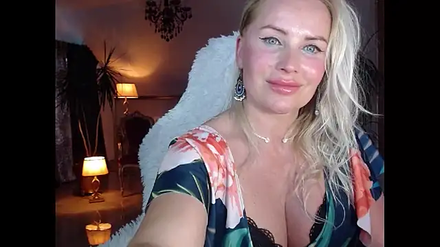 Snapshot of eyesangel22 chatting on 14, 1, 2025 eyesangel22 online show from 14, 1, 2025