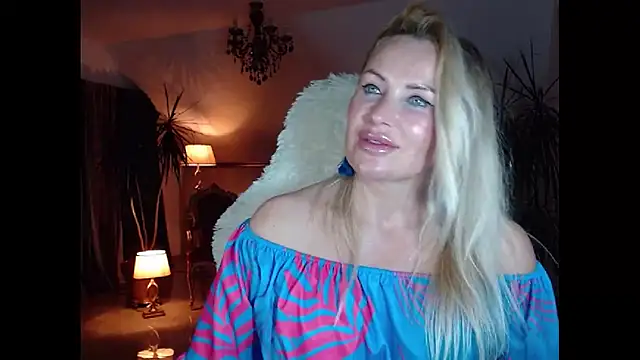 Snapshot of eyesangel22 chatting on 24, 1, 2025 eyesangel22 online show from 24, 1, 2025