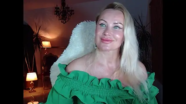 Snapshot of eyesangel22 chatting on 25, 1, 2025 eyesangel22 online show from 25, 1, 2025